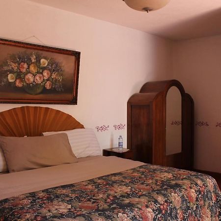 Hotel Posada Chamacuero Comonfort Luaran gambar