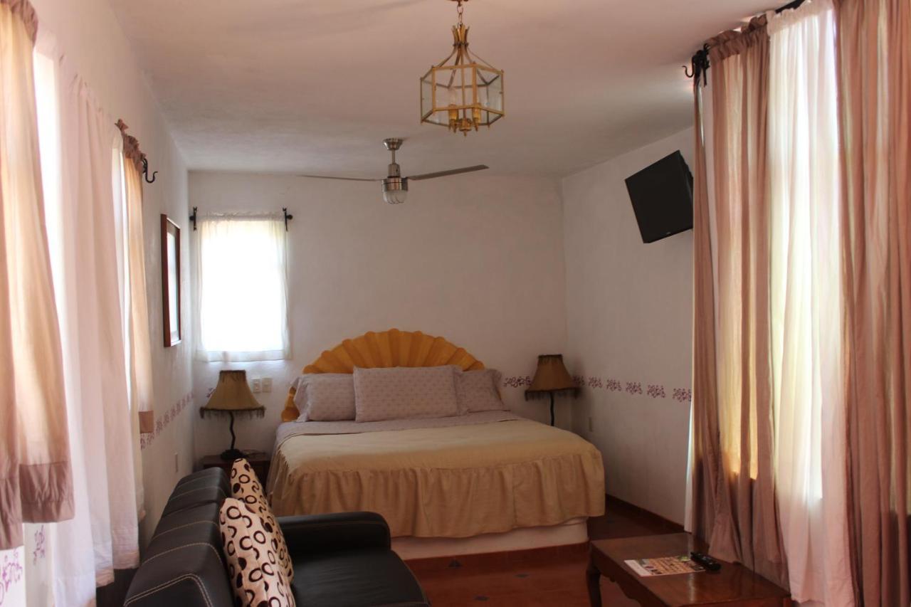 Hotel Posada Chamacuero Comonfort Luaran gambar